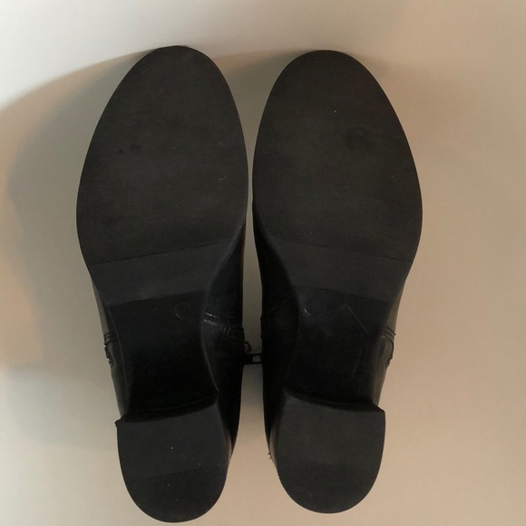 Super cute booties! - Picture 4 of 4